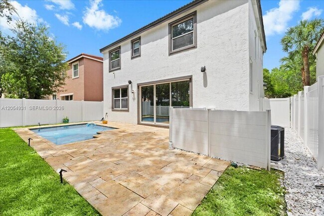 Building Photo - 5014 SW 155th Terrace