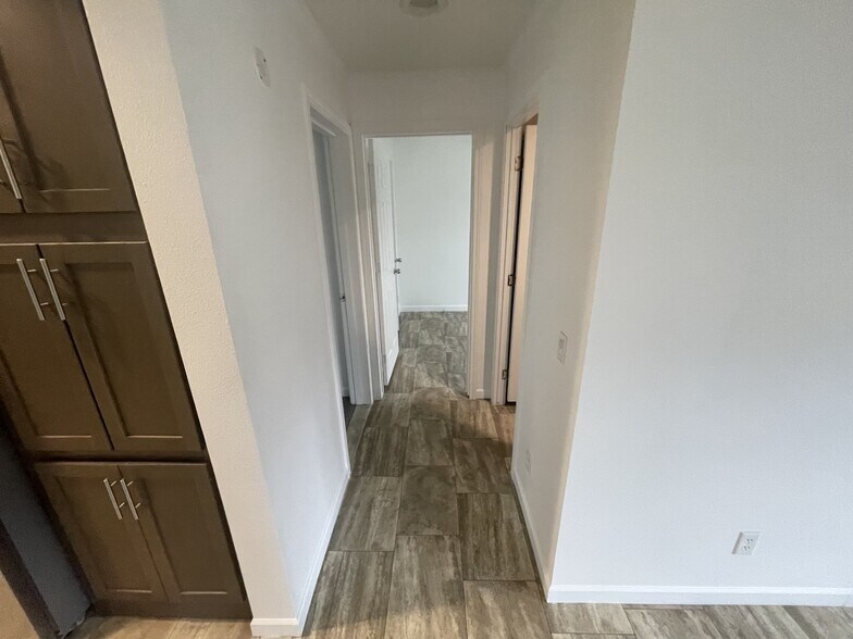 Building Photo - 16 Belmar St