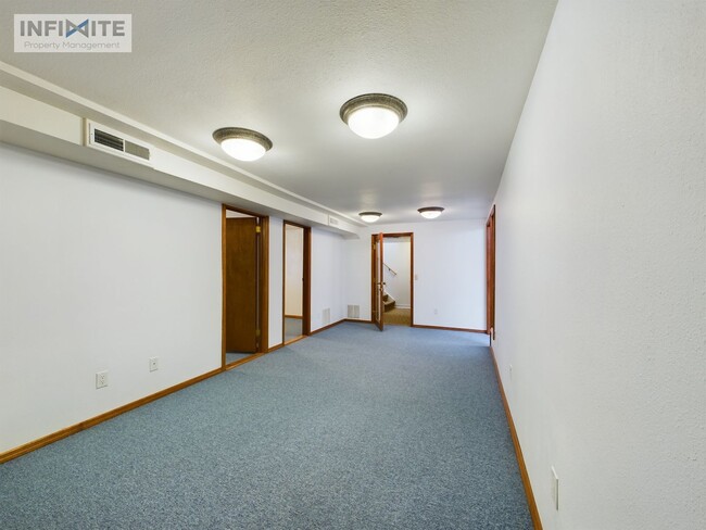 Building Photo - Executive Office Suites Starting at $500