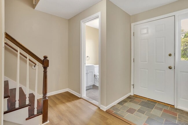 Building Photo - 141 Brighton Cir