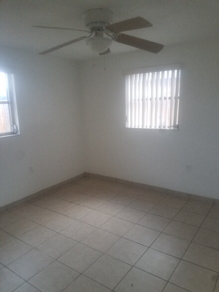 Building Photo - 4548 Belfast Dr