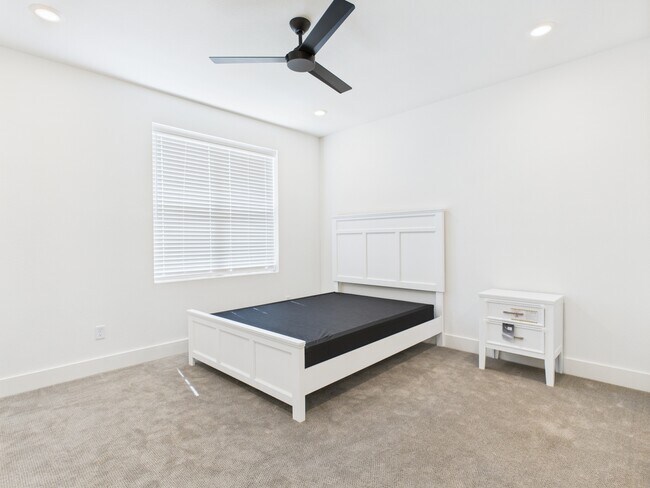 Building Photo - 2940 Huffman Way - C