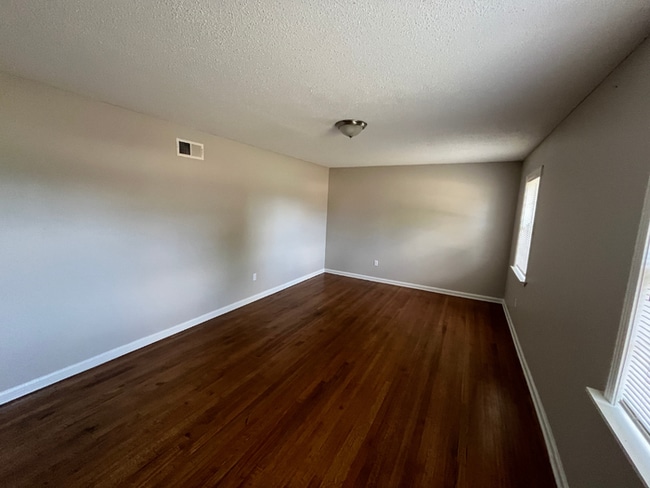 Building Photo - Large 4BR/2BA Whitehaven Home | 2,393 Sq Ft, Stone Fireplace, Hardwood BRs & 2-Car Garage