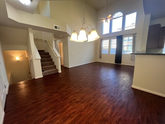 Primary Photo - Spacious 2 bed 2 bath condo available in N...