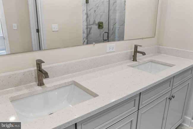 Building Photo - 1705 Water Xing Rd