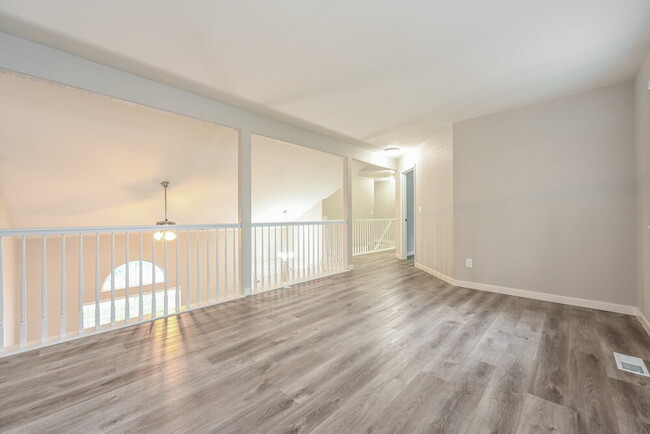 Building Photo - 9978 Deer Creek Ln