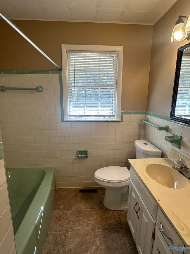 Building Photo - 4109 Nelson Dr NW