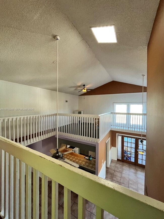 Building Photo - 8075 SE Palm St