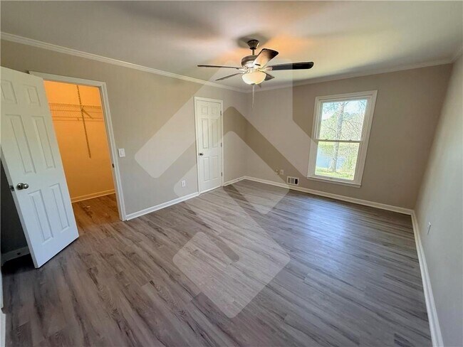 Building Photo - 3670 Gravitt Rd