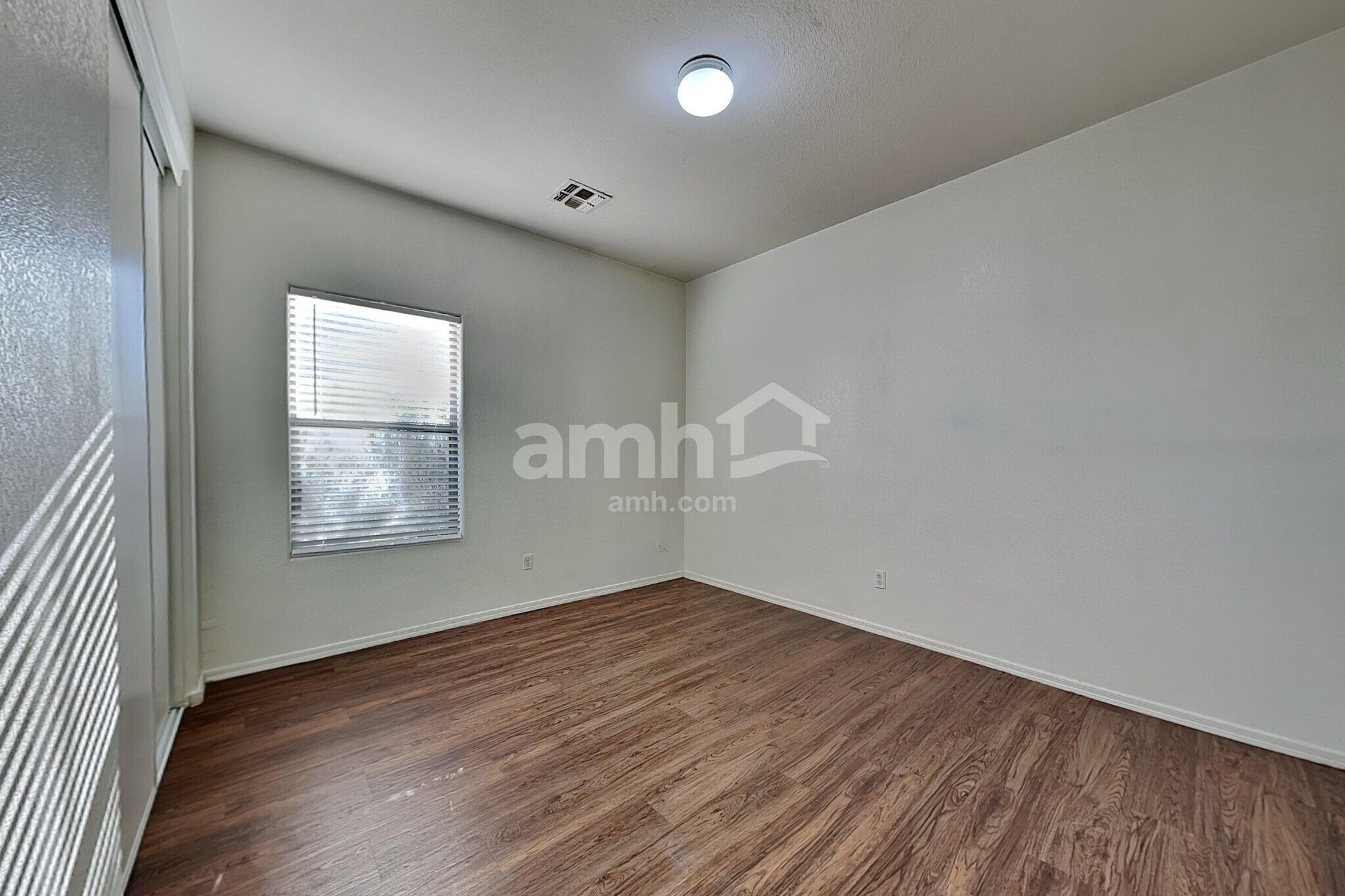 Building Photo - 6513 W Miami St