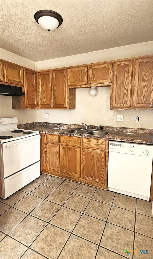 Building Photo - 607 N 20th St