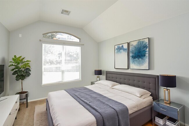 Building Photo - 3010 Rosebud Dale Ct