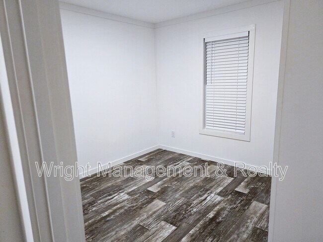 Building Photo - 5131 Jo St
