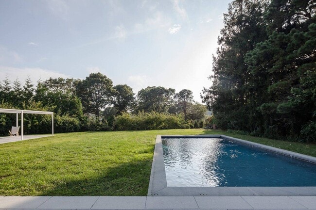 Building Photo - 39 St Andrews Rd