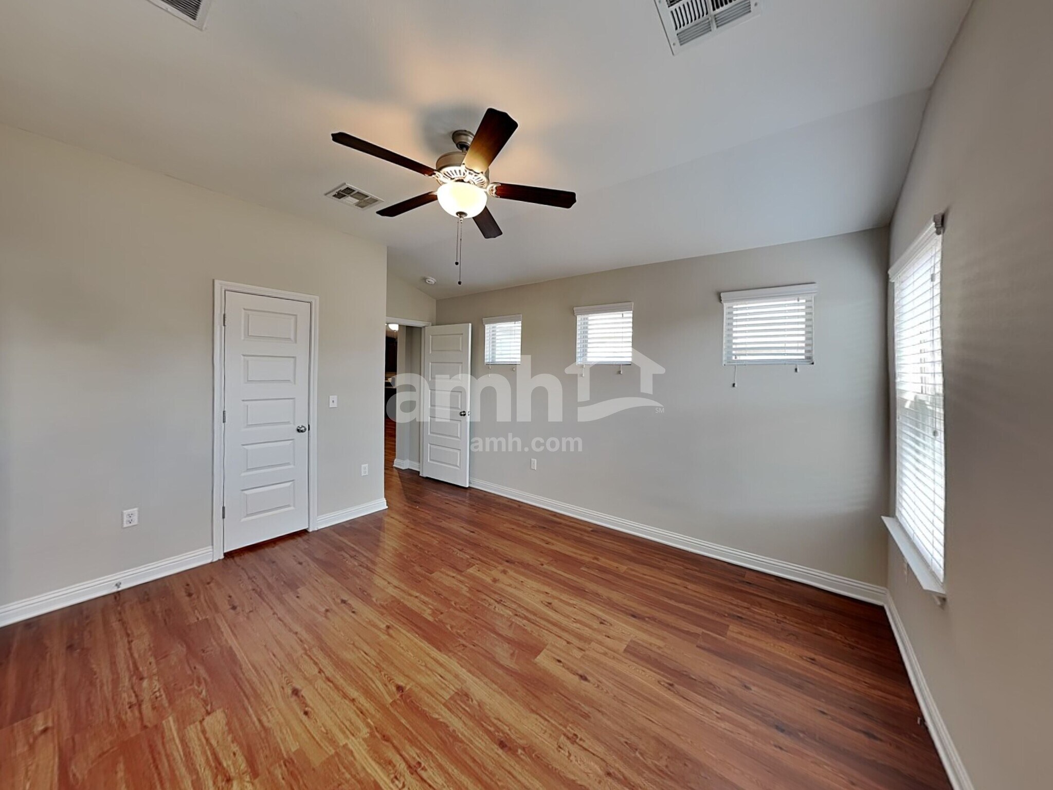 Building Photo - 8110 Cottage Rose Dr