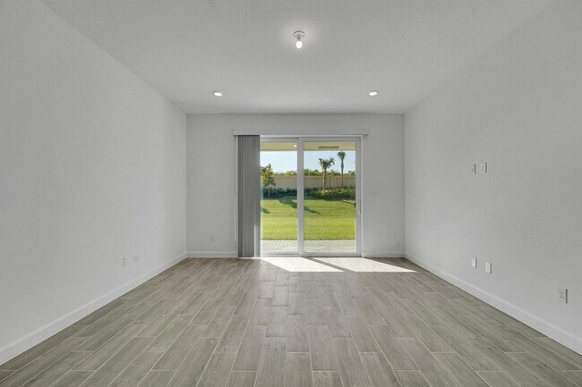 Building Photo - 6429 Seabright Ter