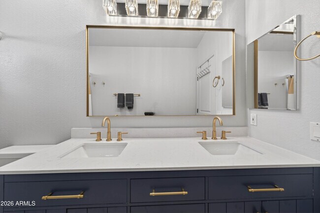 Building Photo - 3824 Plaza De La Yerba