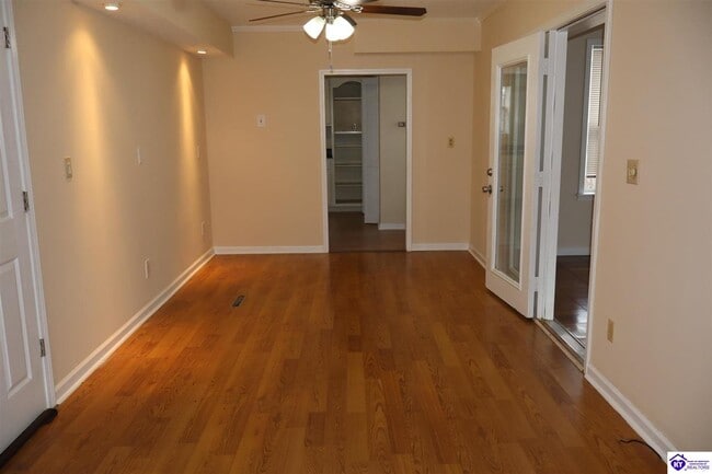 Building Photo - 4484 Rineyville Rd