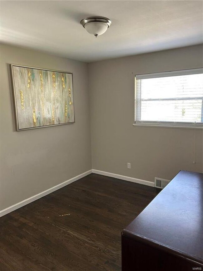 Building Photo - 620 Nirk Ave