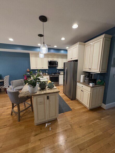 Living Space Floor 2 - 18879 Bethpage Dr