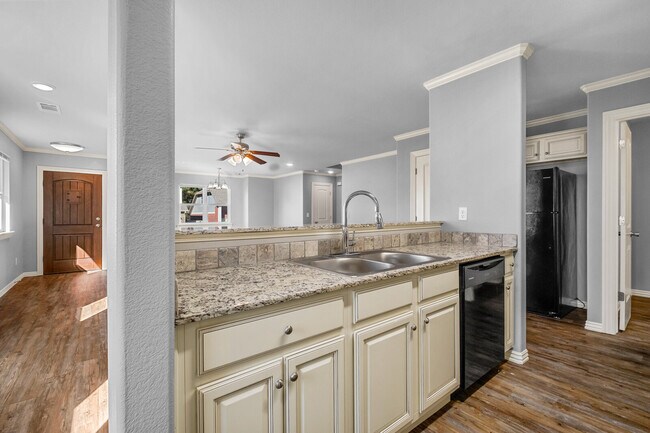 Building Photo - 1342 N Sicily Ln