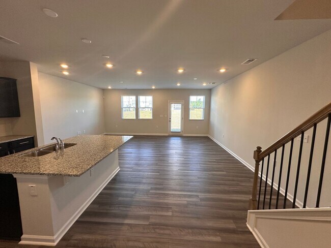 Building Photo - 3bd/2.5ba Townhome for rent @ Triple Crown in Durham
