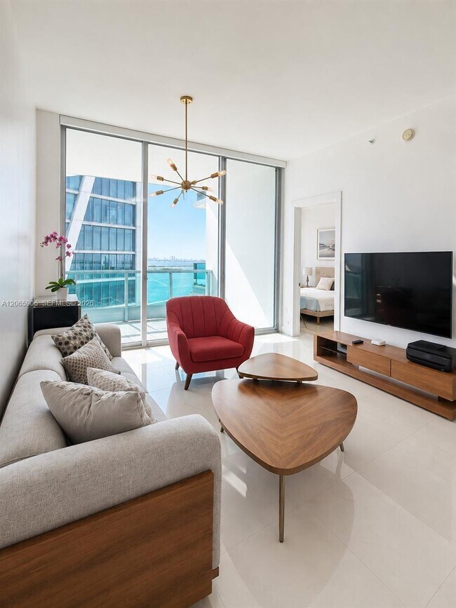 Building Photo - 900 Biscayne Blvd