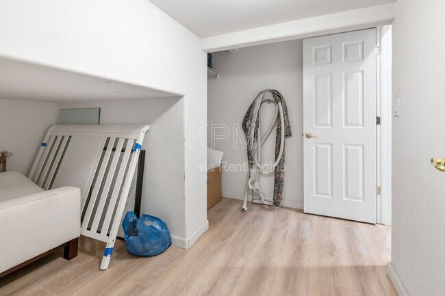 Building Photo - 5956 St Andrews Dr