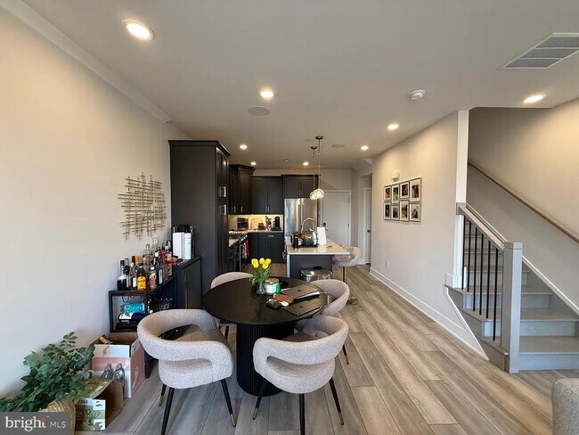 Building Photo - 3100 Schirra Ln
