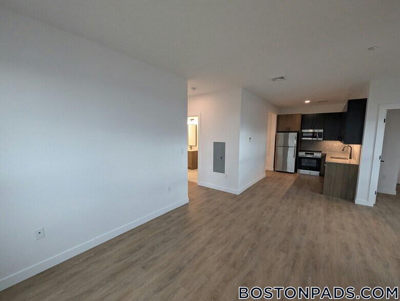 Building Photo - 199 Gardner St