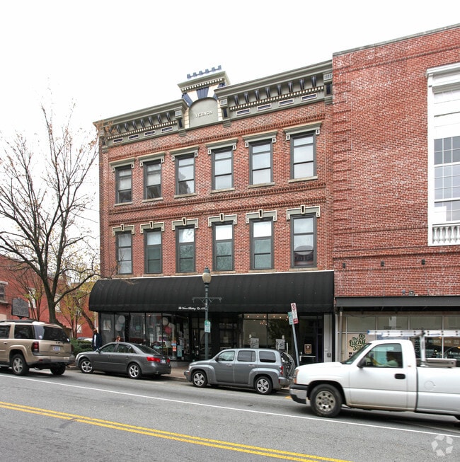 Primary Photo - Vernon Building