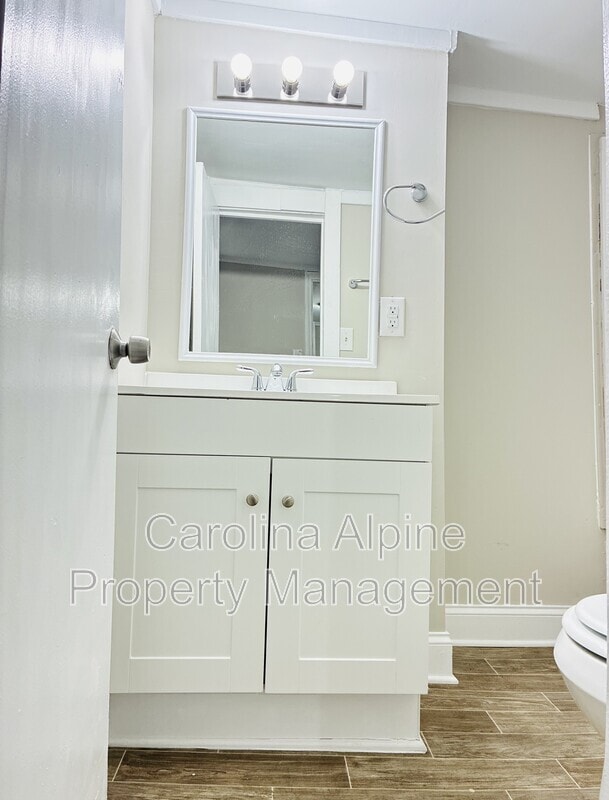 Building Photo - 1409 Ware Ave