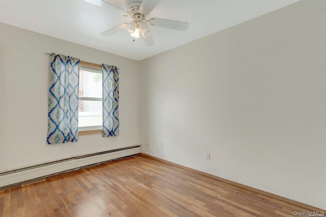 Building Photo - 4 Cheshire Rd