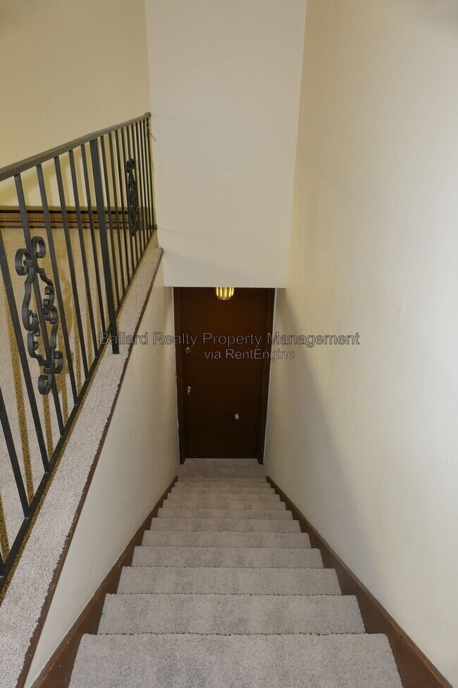 Building Photo - 2015 NW 62nd St