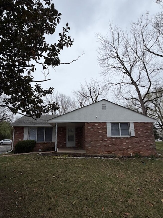 Building Photo - SINGLE FAMILY HOME IN WASHINGTON GROVE