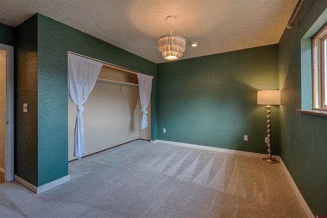 Building Photo - 64251 N Ramona Rd