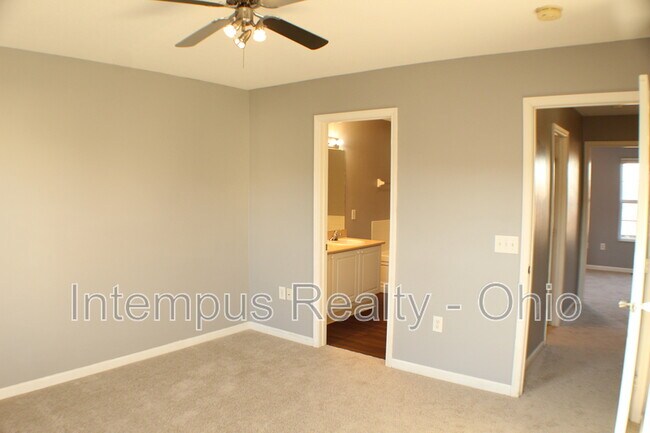 Building Photo - 6522 Crab Apple Dr