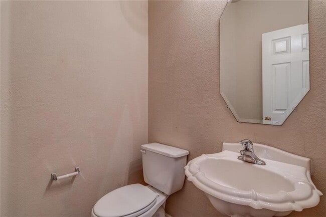 Building Photo - 10816 Pall Mall Dr