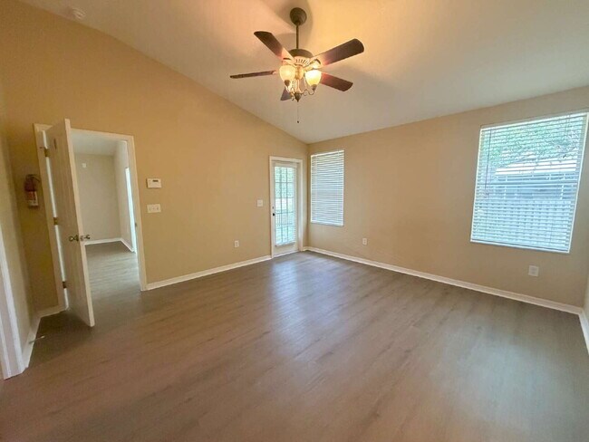 Building Photo - 24317 Summer Wind Ct