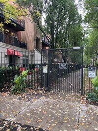 Building Photo - 1033 E 46th St