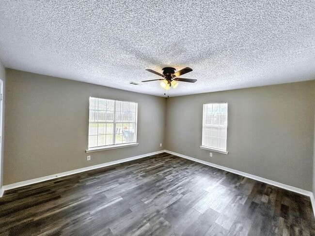 Building Photo - 2777 Caffey St