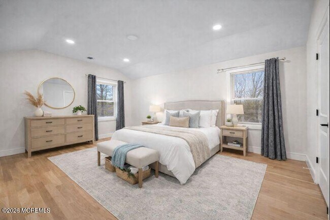 Building Photo - 133 Grant Ave