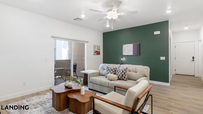 Building Photo - 2555 N Rancho Dr