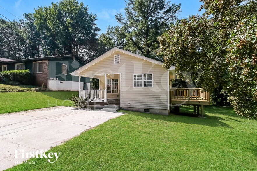 Building Photo - 8215 Collier St SW