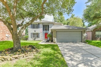 Building Photo - 1623 Stonehaven Village Cir