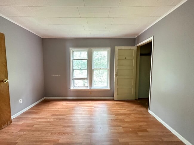 Building Photo - 213 Fletcher Ave