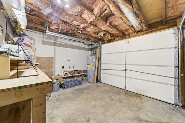 Building Photo - 235 Savely Dr