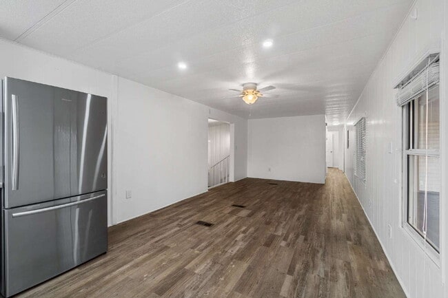 Building Photo - 2BR/2BA Manufactured Home in The Villages