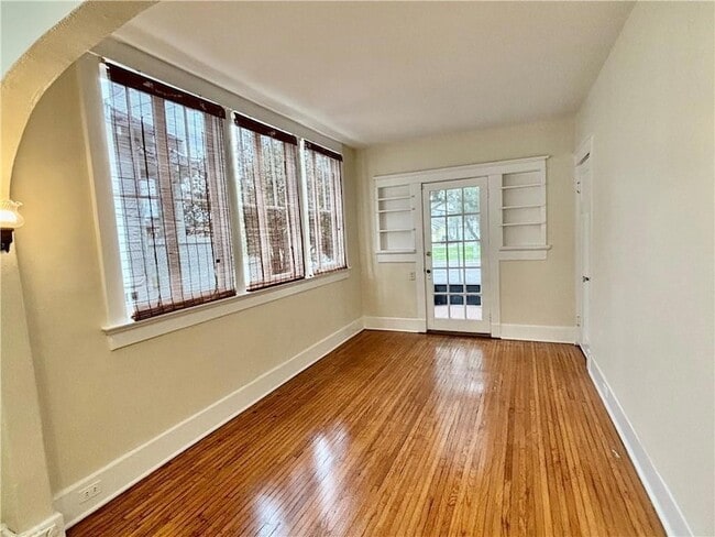 Building Photo - 7726 S Claiborne Ave