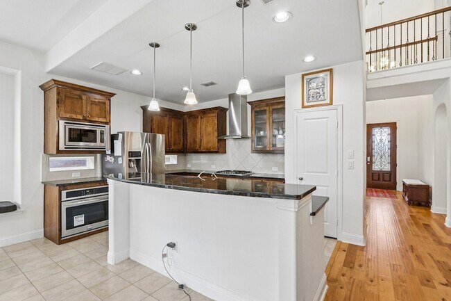 Building Photo - 5625 Kerry Dr